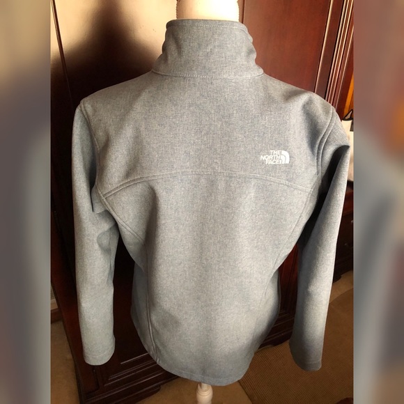 The North Face Jacket (gently used) - Picture 4 of 7